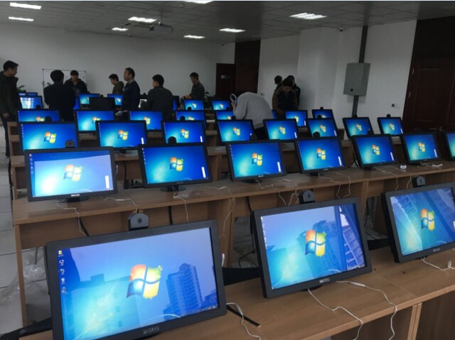蘇州園區(qū)車管所考試機27臺、學(xué)習(xí)機48臺、排隊叫號系統(tǒng)